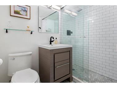235 East 87th Street, Unit 10K Manhattan, NY 10128 - Photo 8 of 13