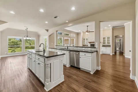$625,000 | 325 Planter Pointe Drive, Normangee, TX 77871