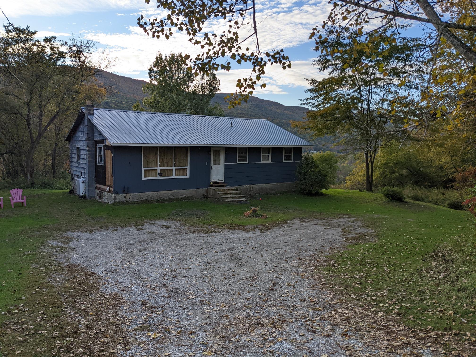 2199 Pleasant Street West Rutland, VT 05777 - Photo 3 of 18