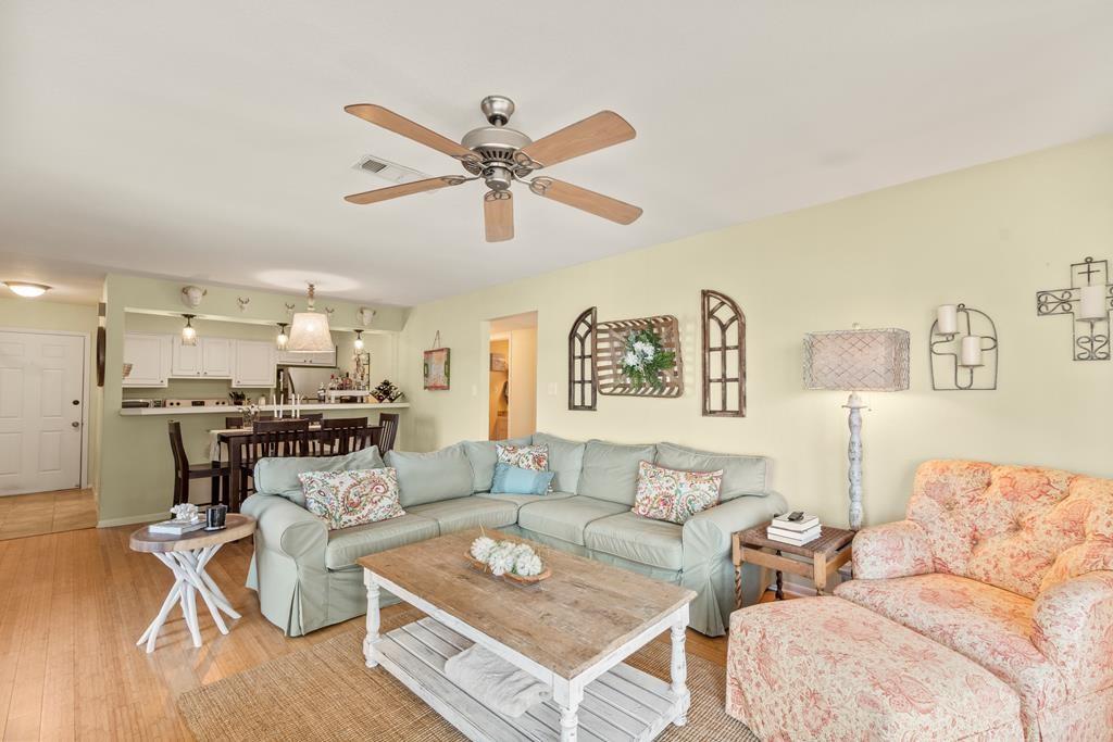 160 Peninsula Point Terrace Mabank, TX 75156 - Photo 5 of 29