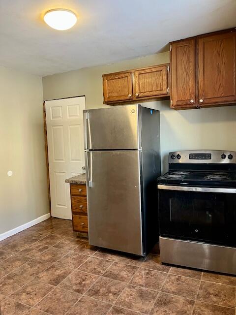 148 Beyne Street, Unit 1 Mount Clemens, MI 48043 - Photo 4 of 10 kitchen