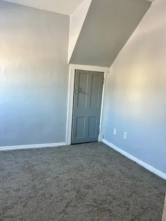 $1,250 | 148 Beyne Street, Unit 1, Mount Clemens, MI 48043