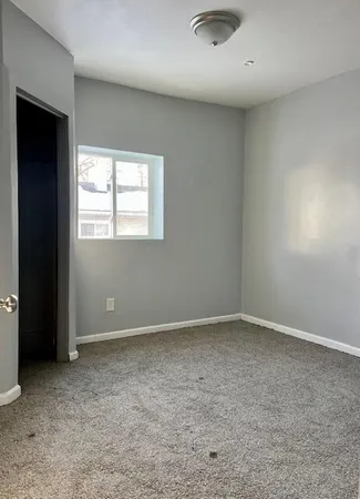 $1,250 | 148 Beyne Street, Unit 1, Mount Clemens, MI 48043