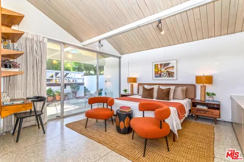 $999,000 | 8554 Day Street, Sunland, CA 91040