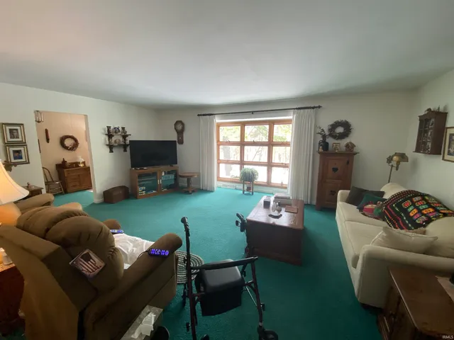 22093 Airline Road, Sturgis, MI 49091