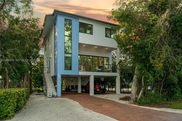 $975,000 | 669 Colson Drive, Key Largo, FL 33037