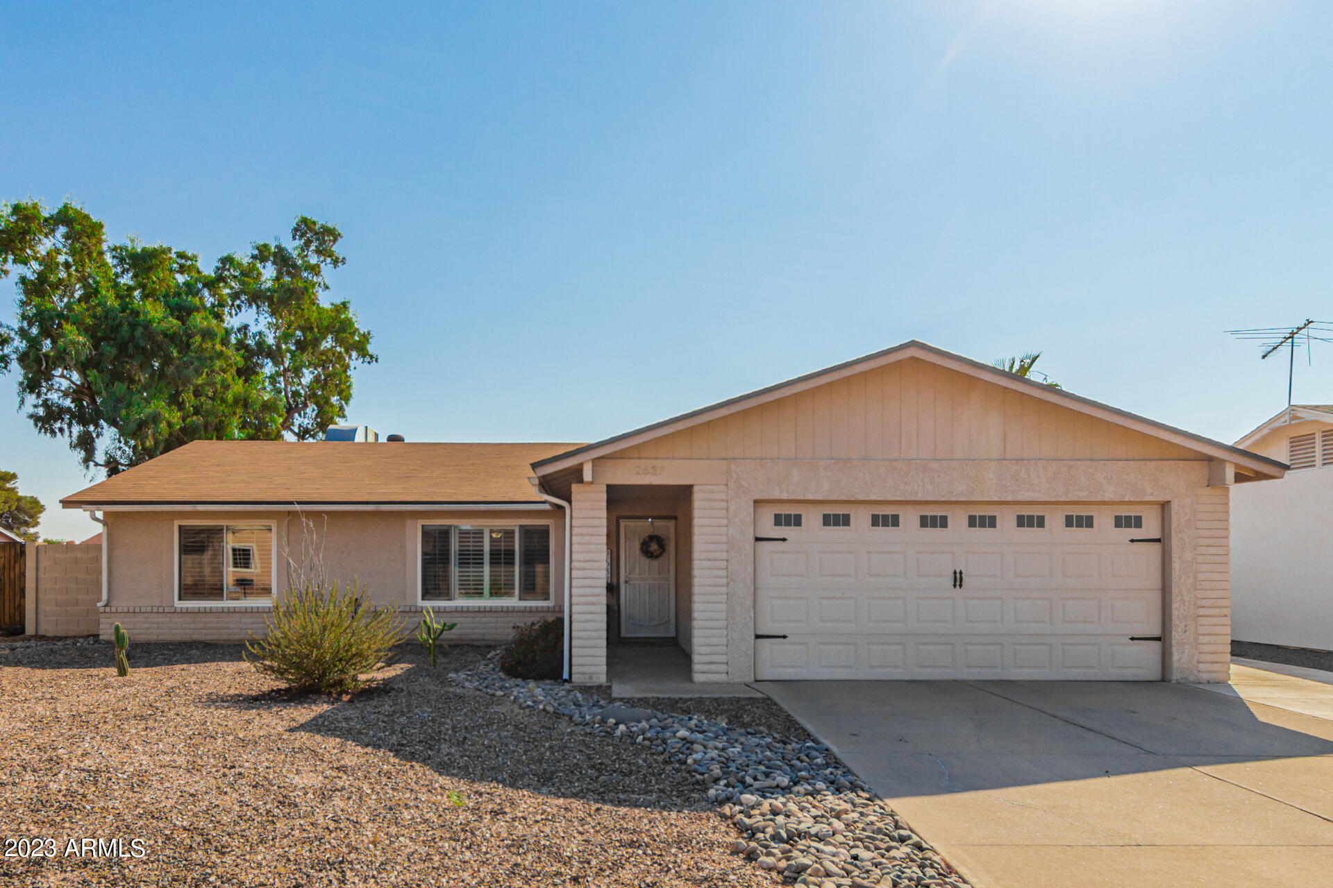 2637 East Libby Street Phoenix, AZ 85032 - Photo 6 of 26 02 - Libby