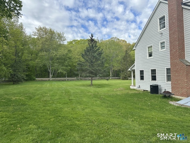 128 Center Road Easton, CT 06612 - Photo 37 of 39