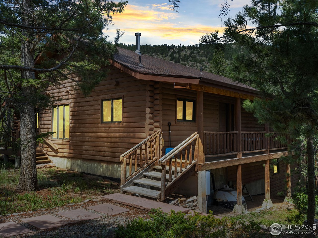 255 Apache Road Lyons, CO 80540 - Photo 2 of 33 Welcome to 255 Apache!