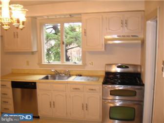 1150 King Road West Chester, PA 19380 - Photo 3 of 11 Kitchen