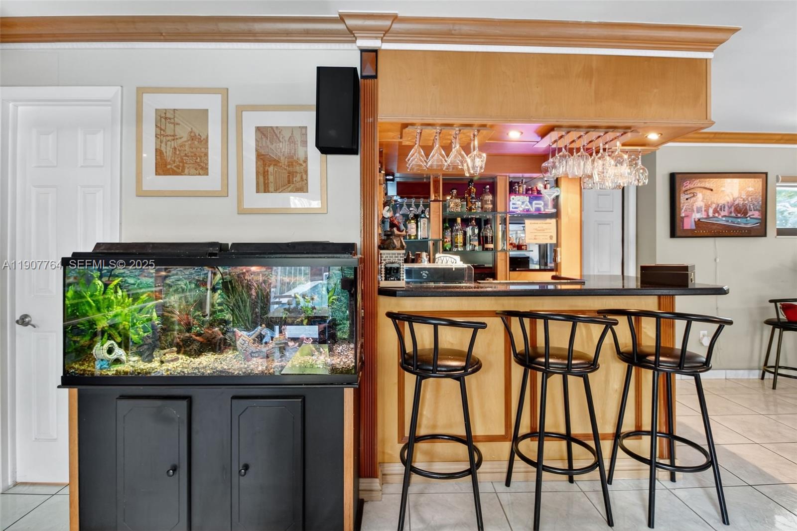 15010 Dunbarton Place Miami Lakes, FL 33016 - Photo 4 of 36 a view of a chairs and table in a patio