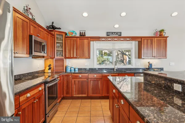 $6,500,000 | 54 South Atlantic Avenue, Bethany Beach, DE 19930