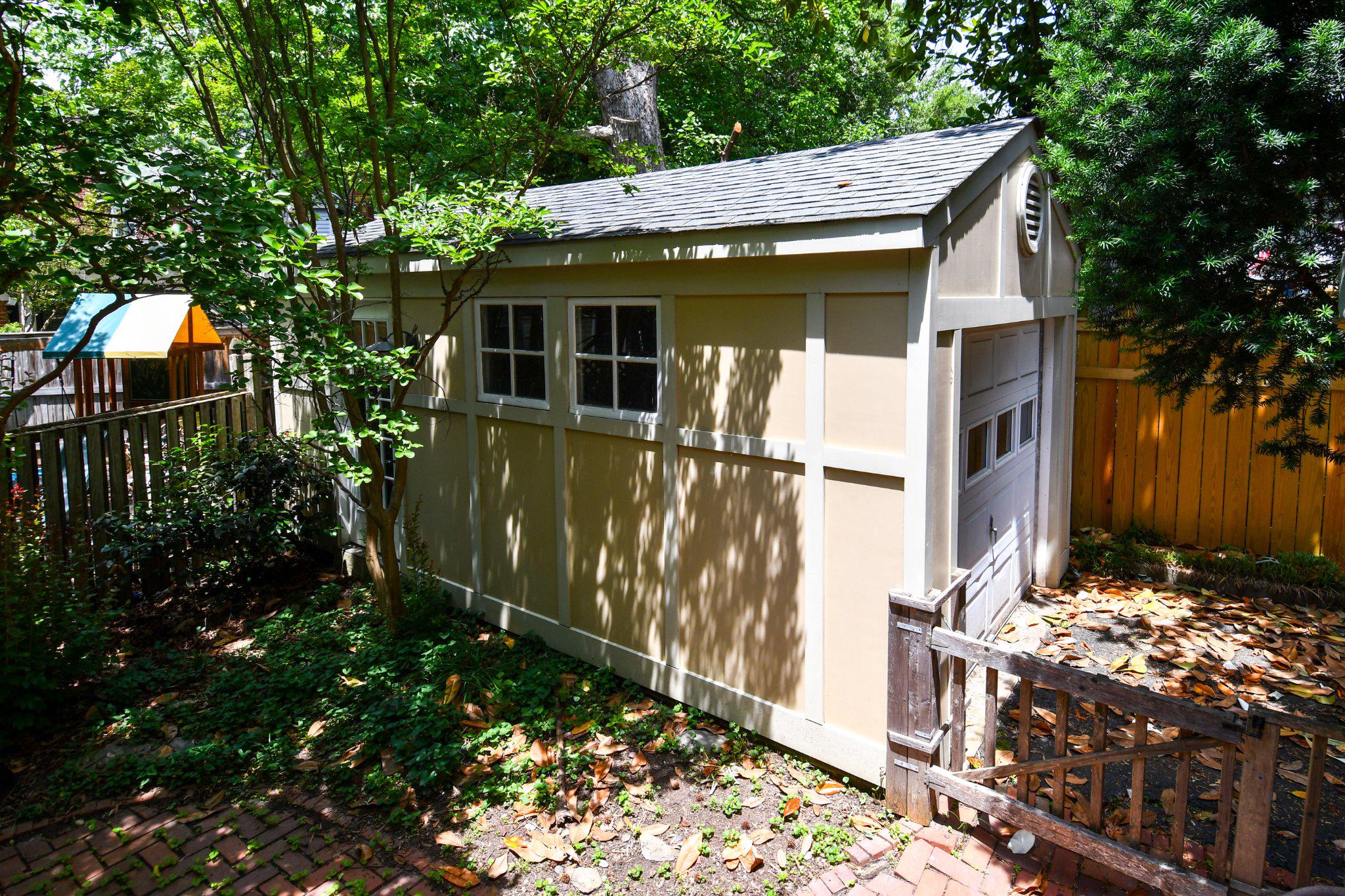 2608 Fordham Road Alexandria, VA 22302 - Photo 46 of 46 Garden shed for extra storage