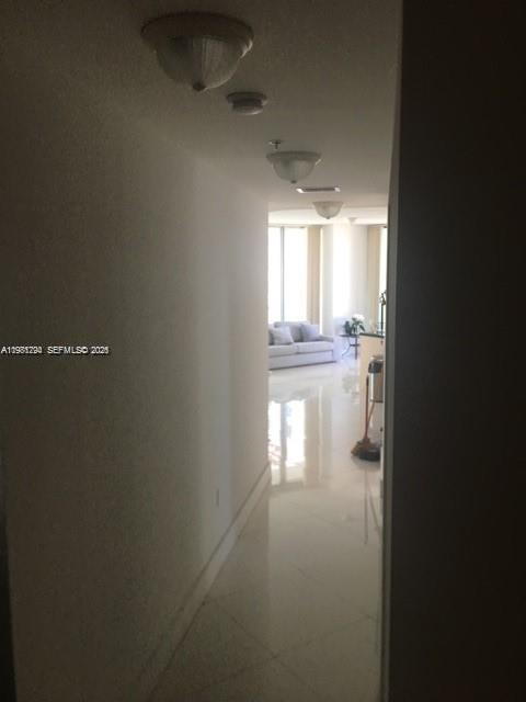 79 Southwest 12th Street, Unit 1106S Miami, FL 33130 - Photo 15 of 18