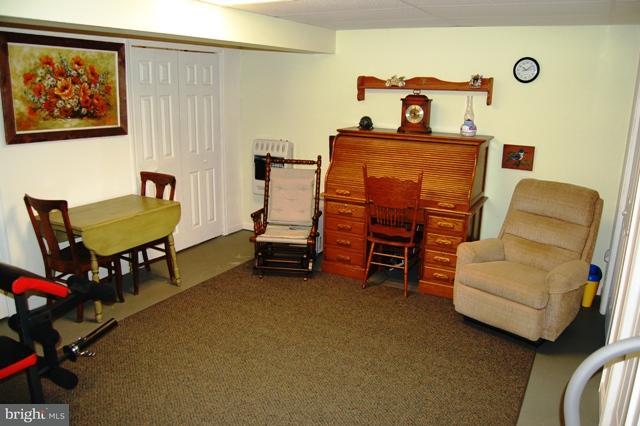 19 Brookfield Road Lititz, PA 17543 - Photo 5 of 11
