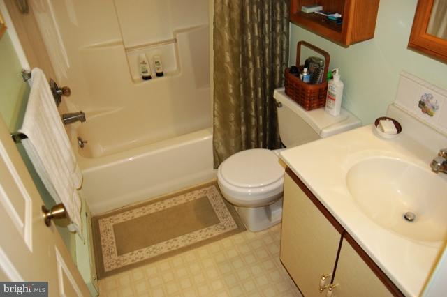 19 Brookfield Road Lititz, PA 17543 - Photo 10 of 11