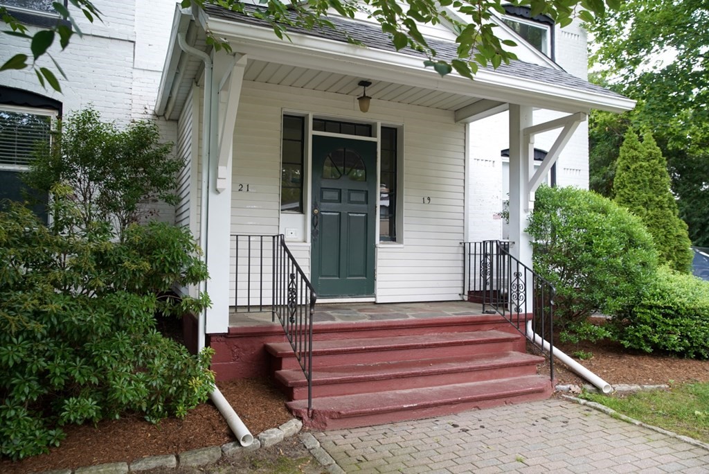 21 Lyman Road, Unit A Northampton, MA 01060 - Photo 1 of 22 Gallery Image 1