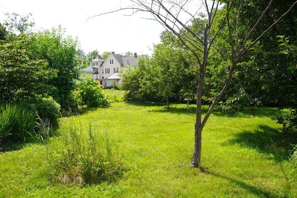 21 Lyman Road, Unit A Northampton, MA 01060 - Photo 18 of 22 Gallery Image 18