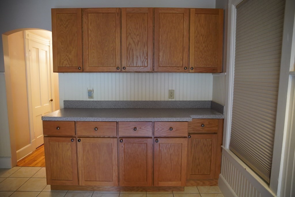 21 Lyman Road, Unit A Northampton, MA 01060 - Photo 8 of 22 Gallery Image 8