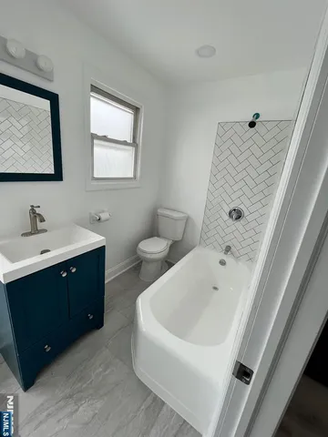 $1,750 | 120 Highland Avenue, Unit 3, Kearny, NJ 07032