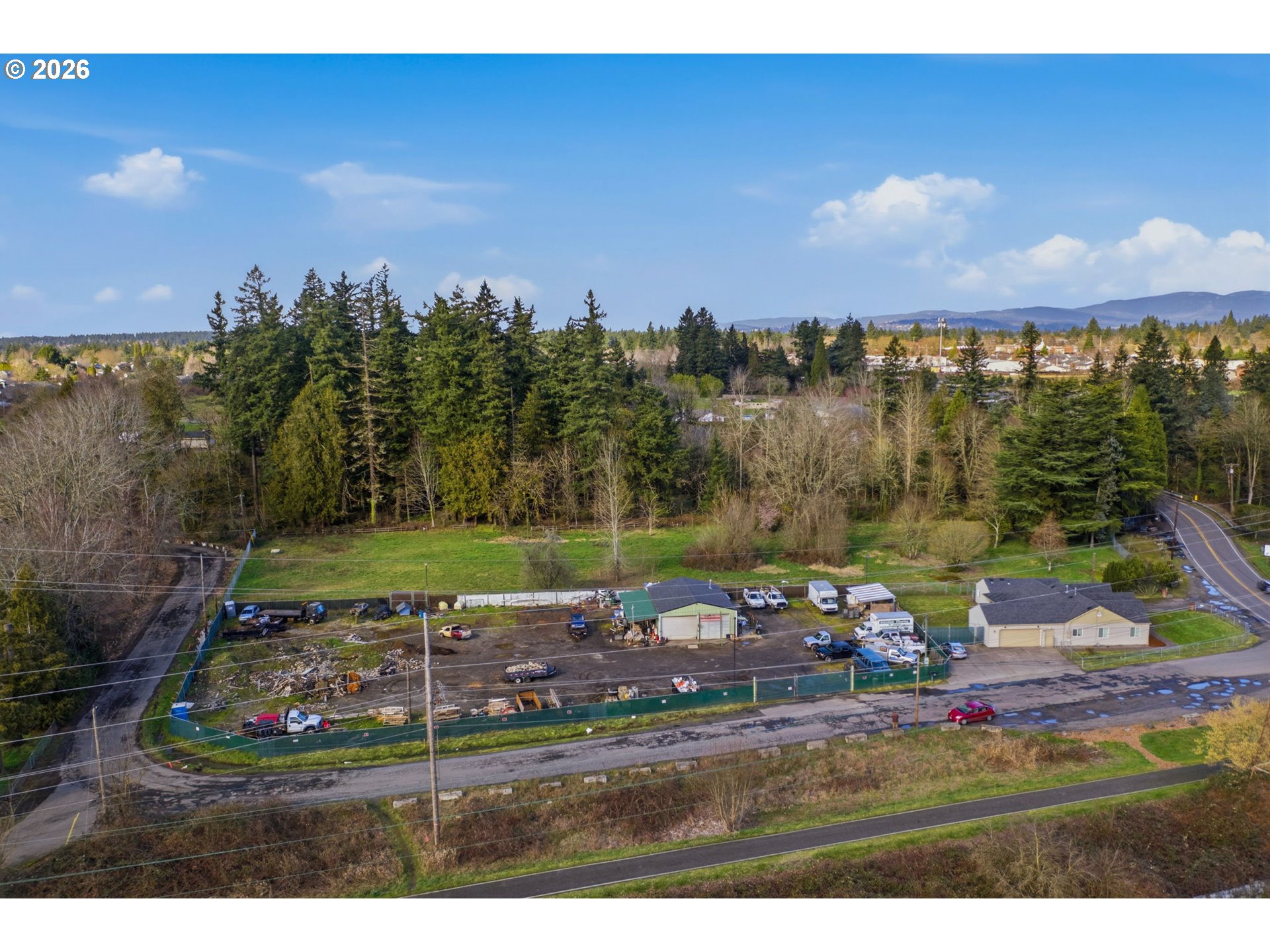 5031 Southeast Jenne Road Portland, OR 97236 - Photo 10 of 43