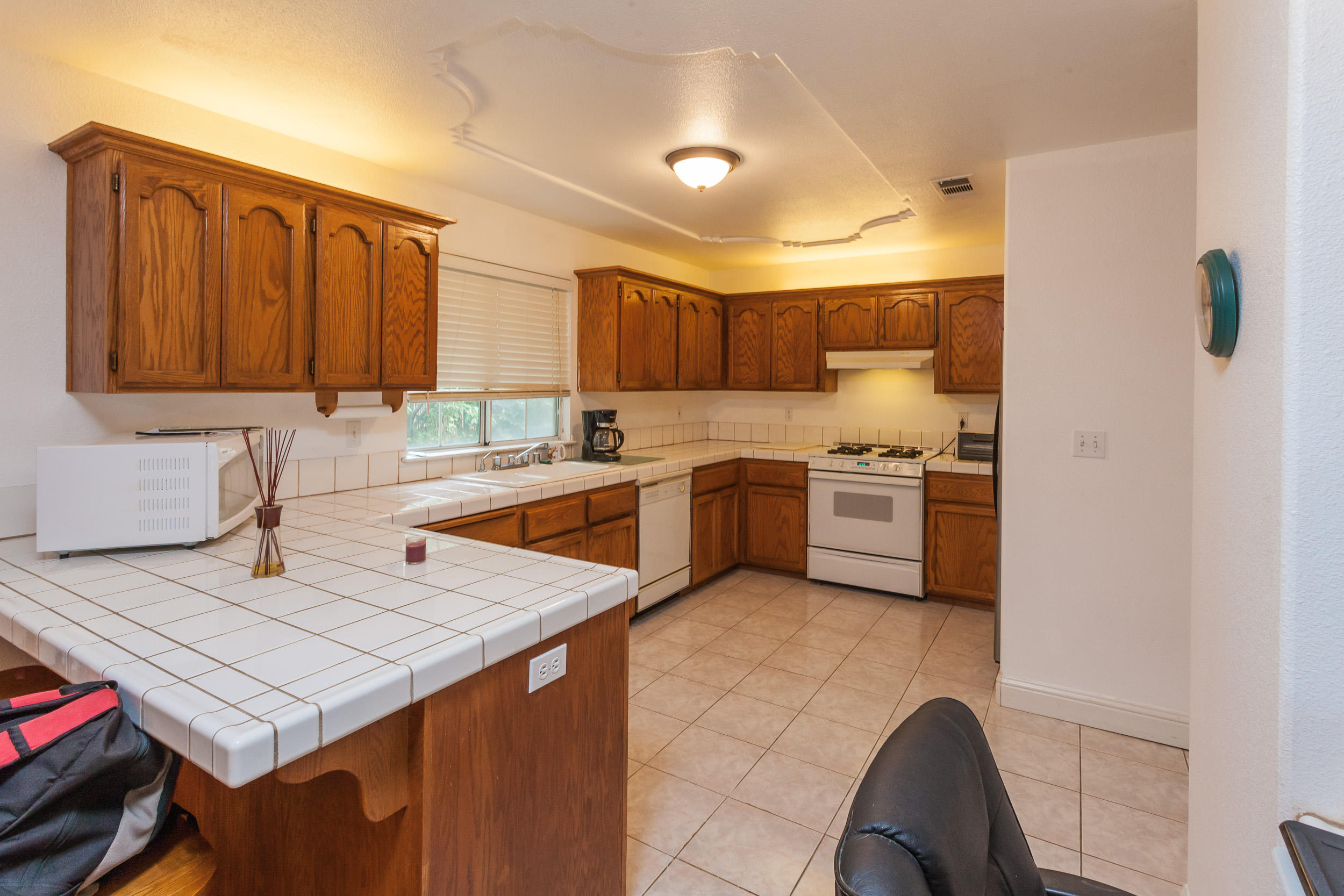 4906 Bidwell Road Redding, CA 96001 - Photo 8 of 29 Kitchen4