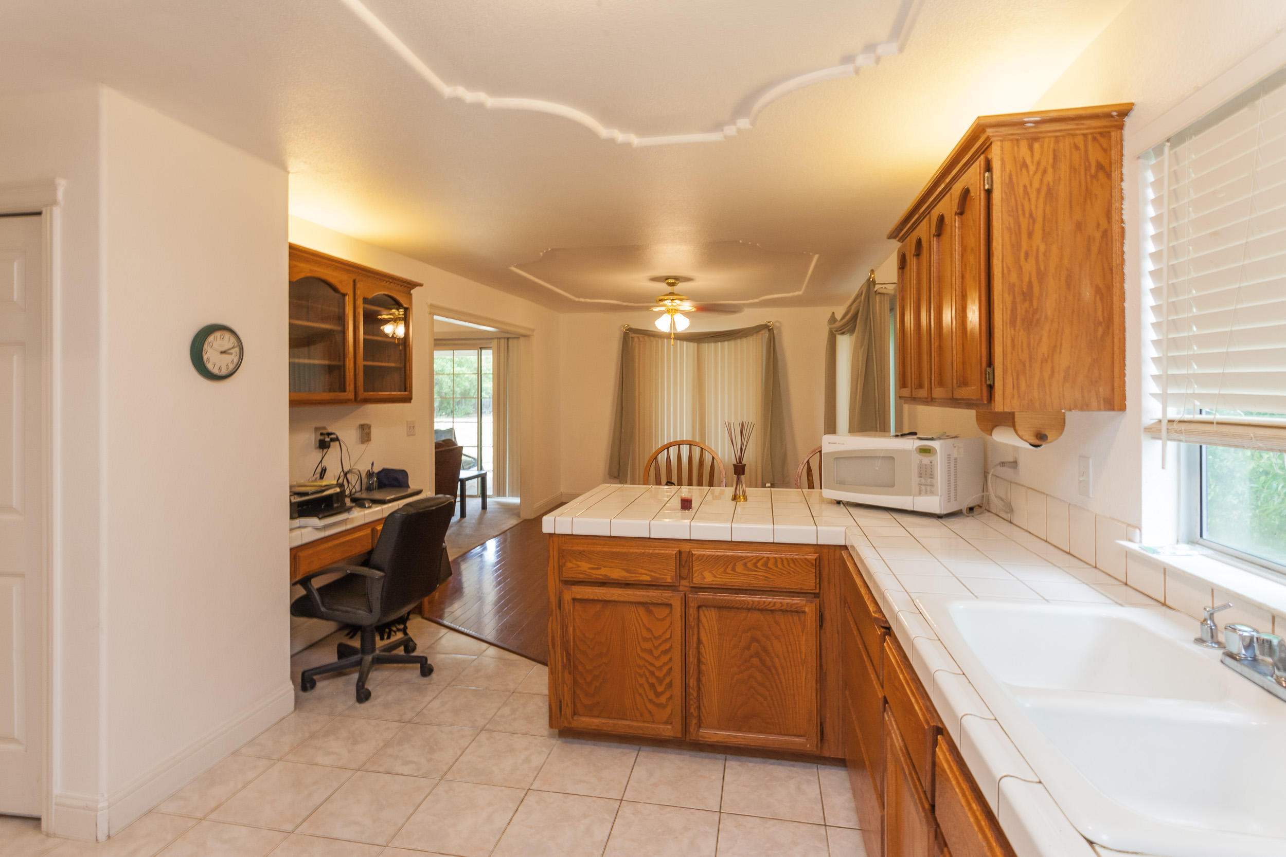 4906 Bidwell Road Redding, CA 96001 - Photo 9 of 29 Kitchen6