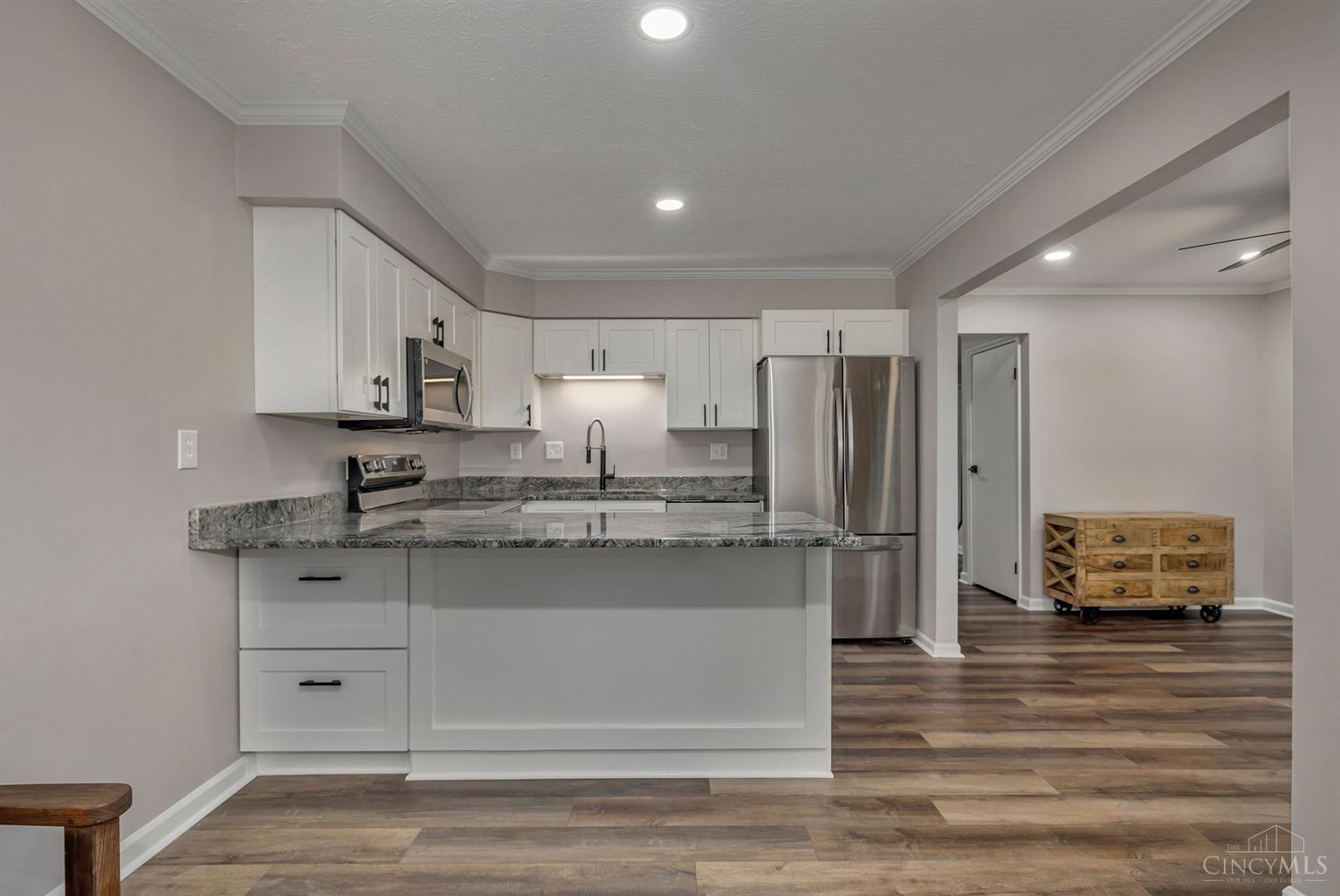5644 Springdale Road Cincinnati, OH 45251 - Photo 27 of 53