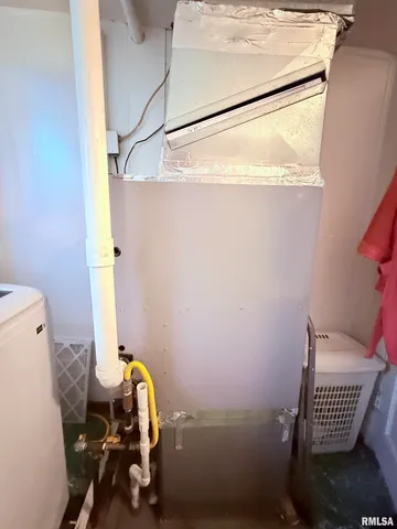 $49,900 | 103 Baltimore Street, Ridgway, IL 62979