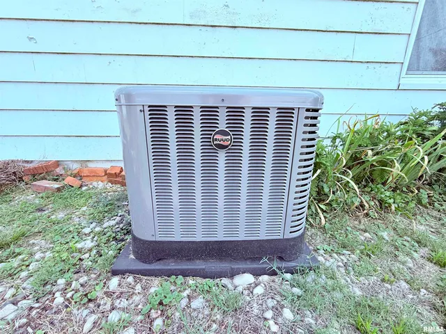 $49,900 | 103 Baltimore Street, Ridgway, IL 62979