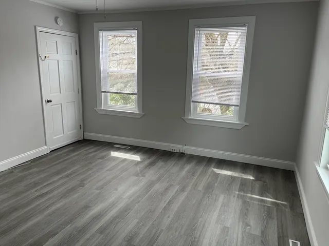 $1,700 | 318 Elm, Unit 1, North Attleboro, MA 02760