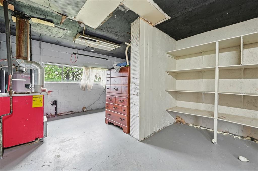 96 Meanor Street Imperial, PA 15126 - Photo 33 of 44 a view of storage and utility room
