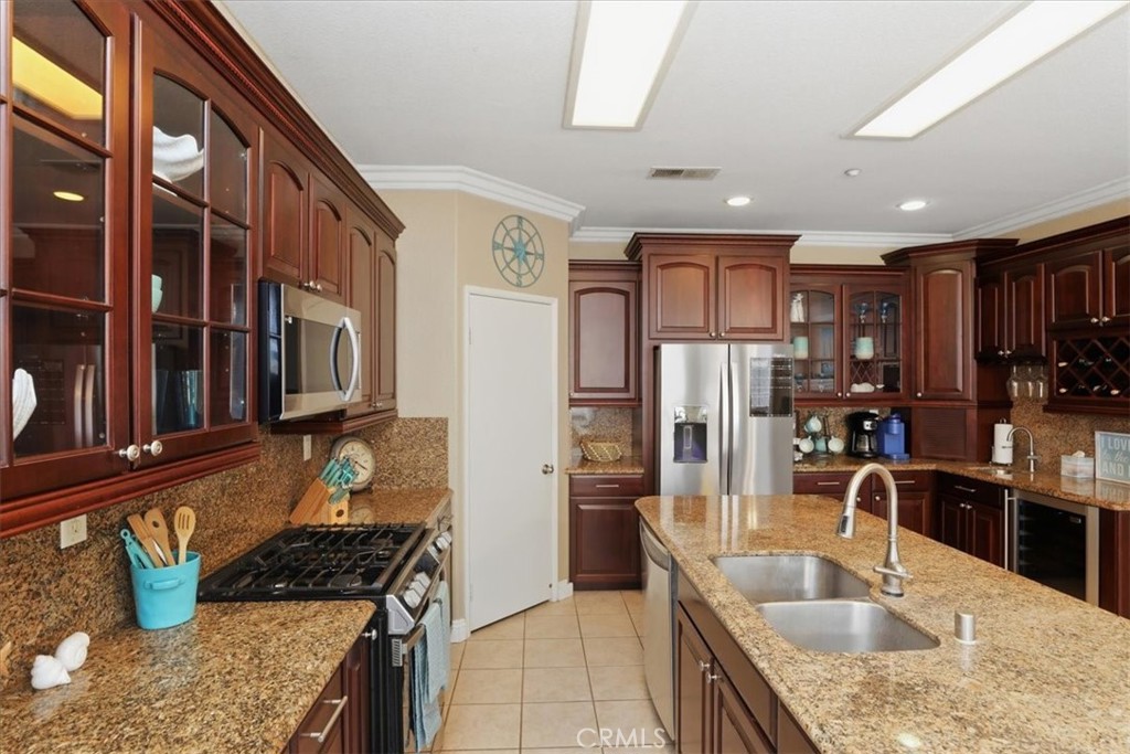 8072 Branding Iron Lane Riverside, CA 92508 - Photo 17 of 51