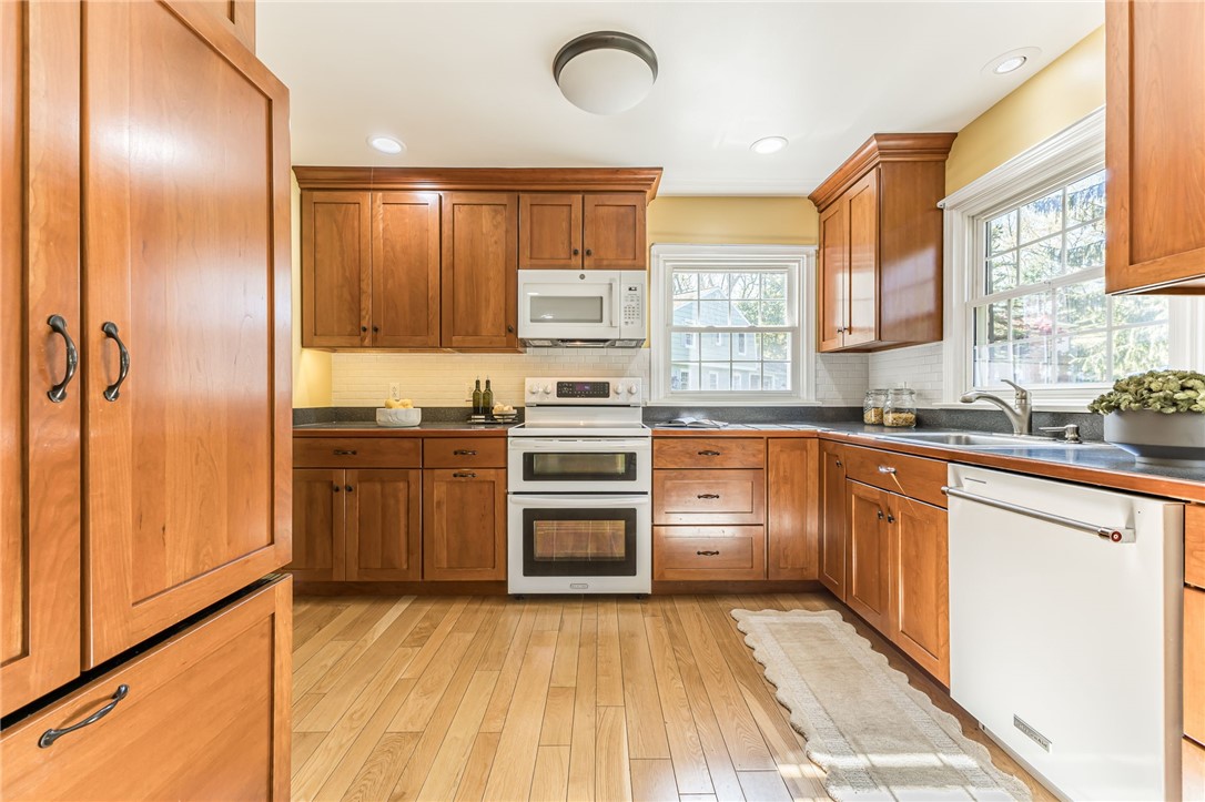 12 Mountain Rise Perinton, NY 14450 - Photo 9 of 41