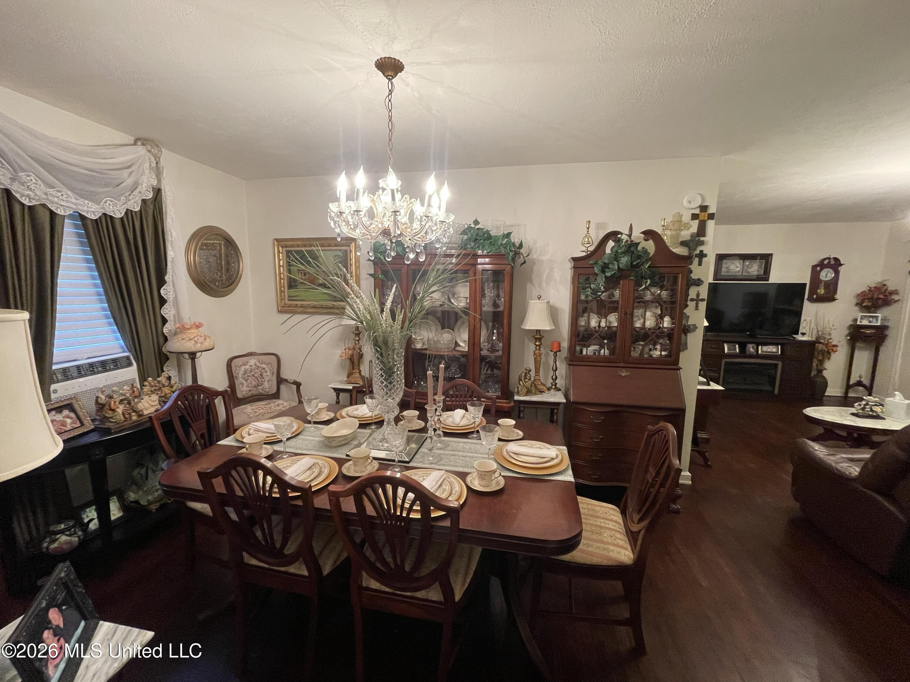 1172 West 20th Street Laurel, MS 39440 - Photo 7 of 36 dining room 2