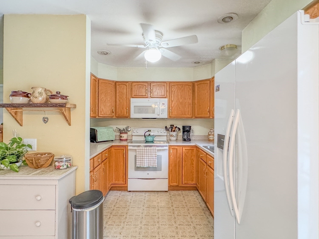 468 Tunnel Road Rowe, MA 01367 - Photo 6 of 41
