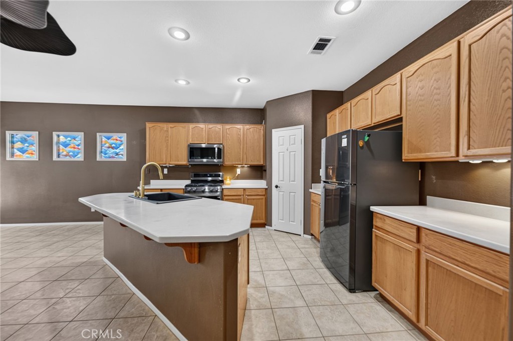 27699 Sagebrush Road Menifee, CA 92585 - Photo 4 of 53