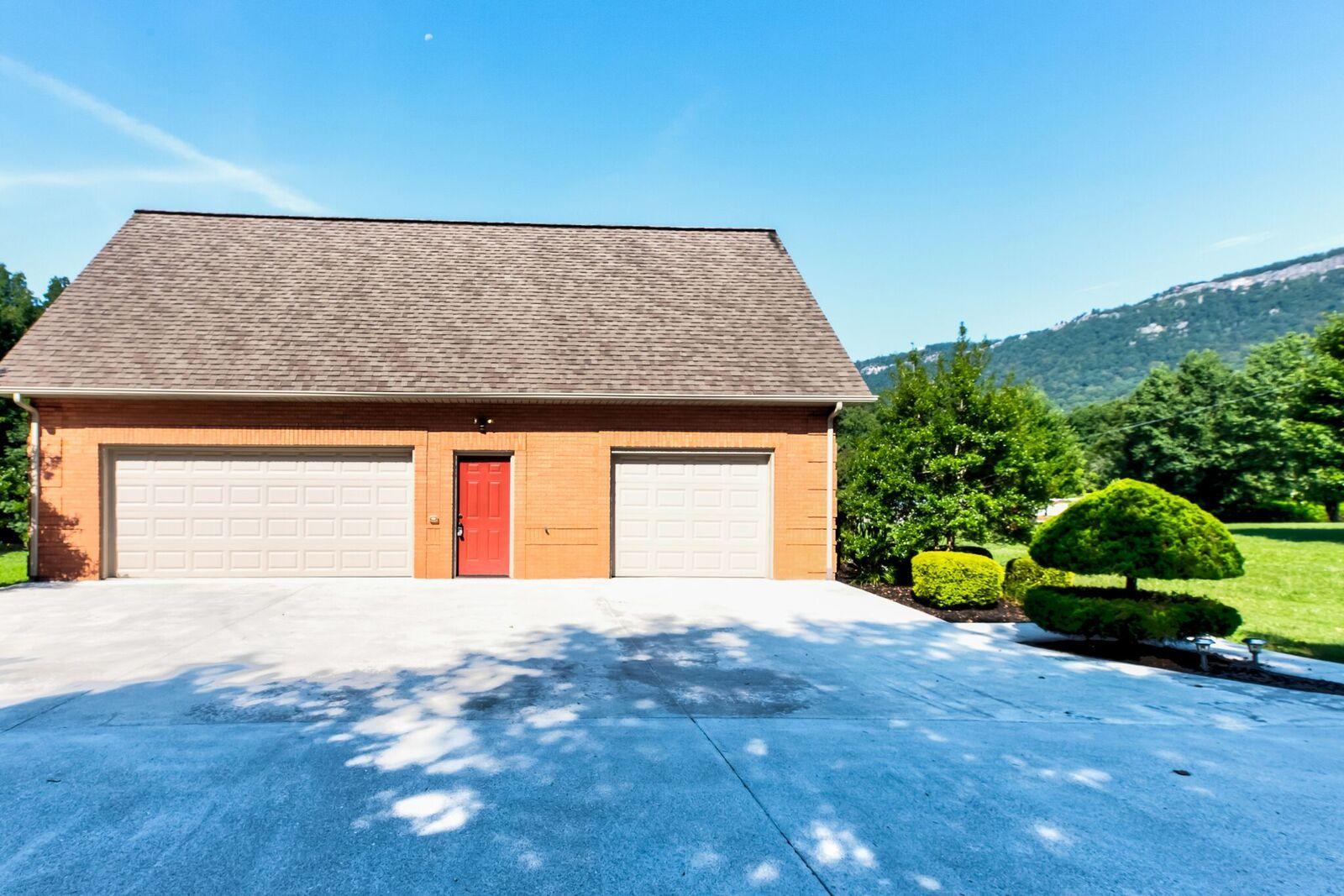 818 Cross Valley Road La Follette, TN 37766 - Photo 7 of 39 818 Cross Valley Road-31_preview (1)