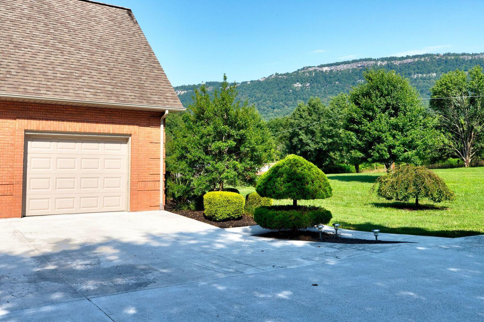 818 Cross Valley Road La Follette, TN 37766 - Photo 8 of 39 818 Cross Valley Road-32_preview (2)
