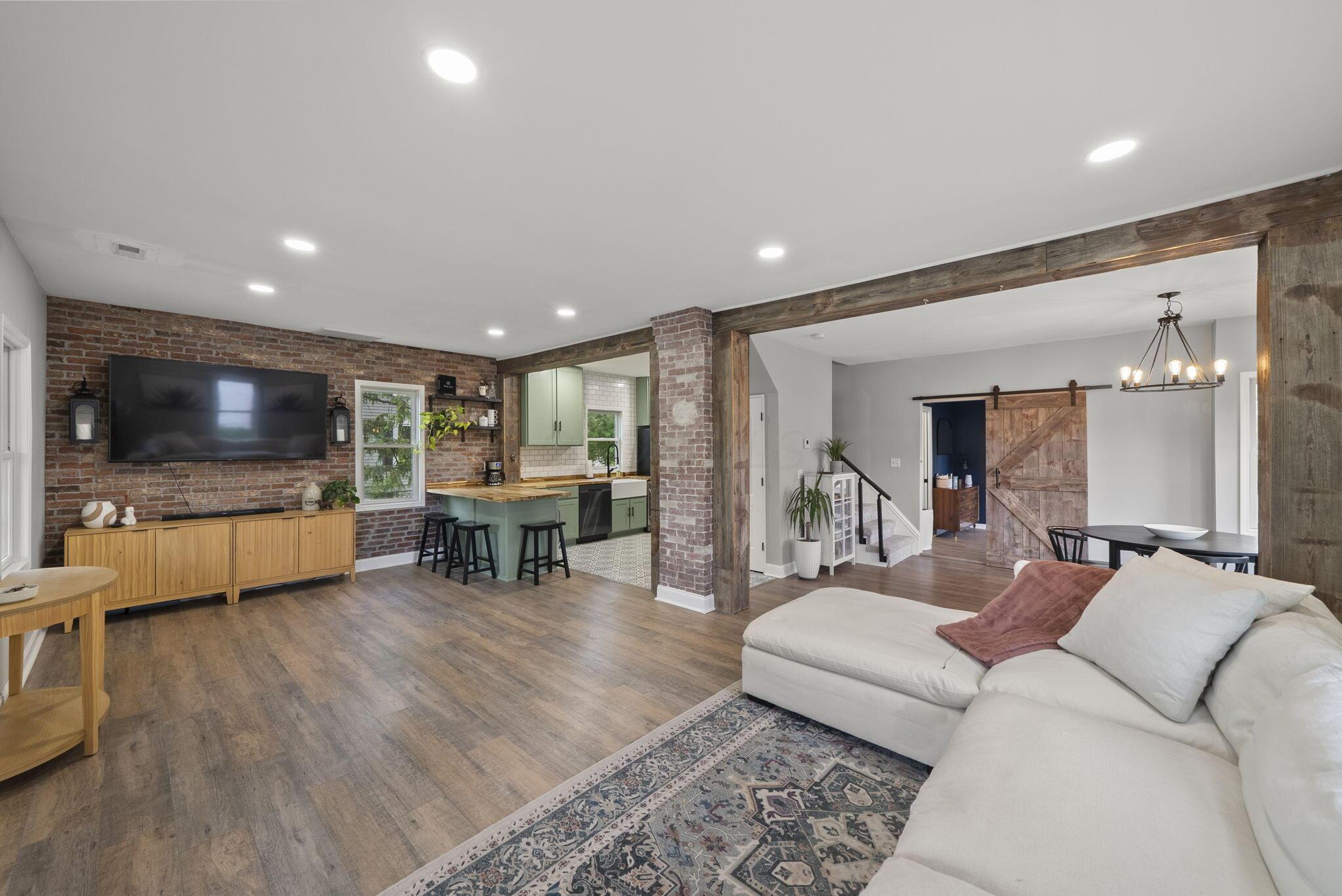 7032 Rings Road Dublin, OH 43016 - Photo 14 of 45