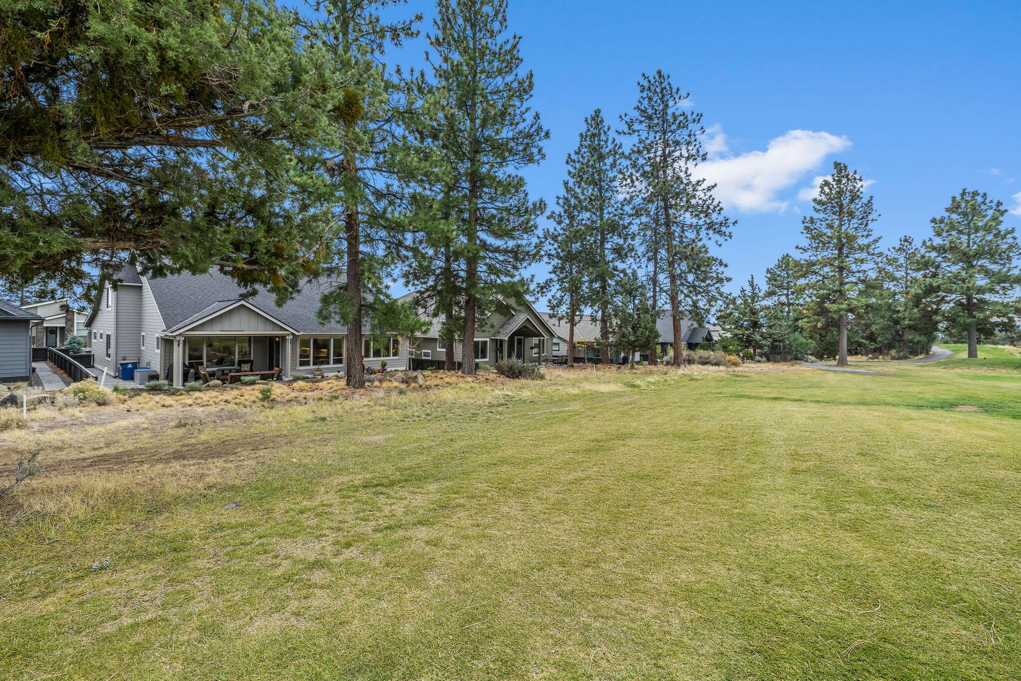 3043 Northwest Hidden Rdg Drive Bend, OR 97703 - Photo 55 of 56