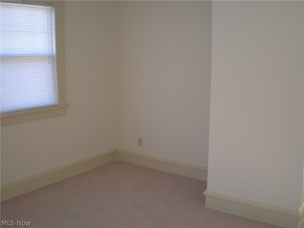 3566 Pennington Road Cleveland, OH 44120 - Photo 14 of 21