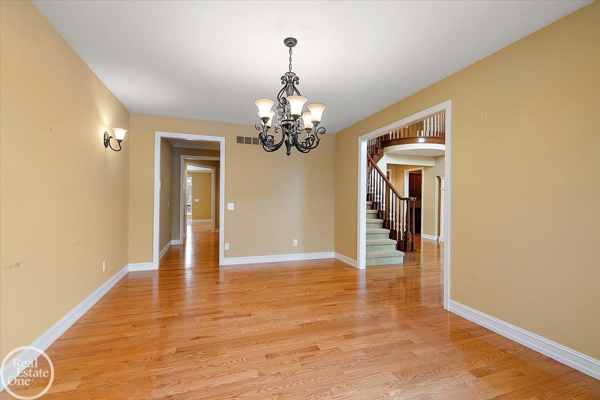 877 Quarry Drive Rochester Hills, MI 48306 - Photo 45 of 86
