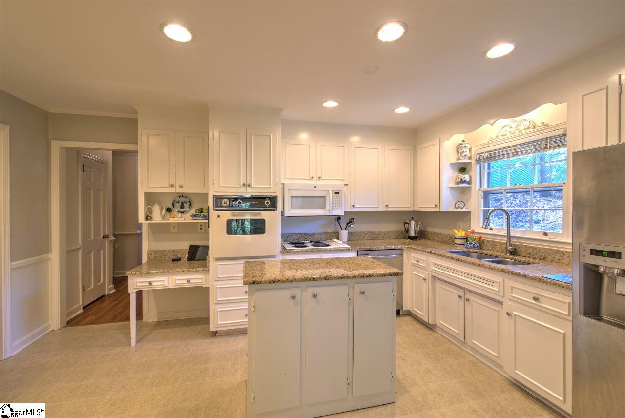 250 Laurel Road Greer, SC 29651 - Photo 17 of 36