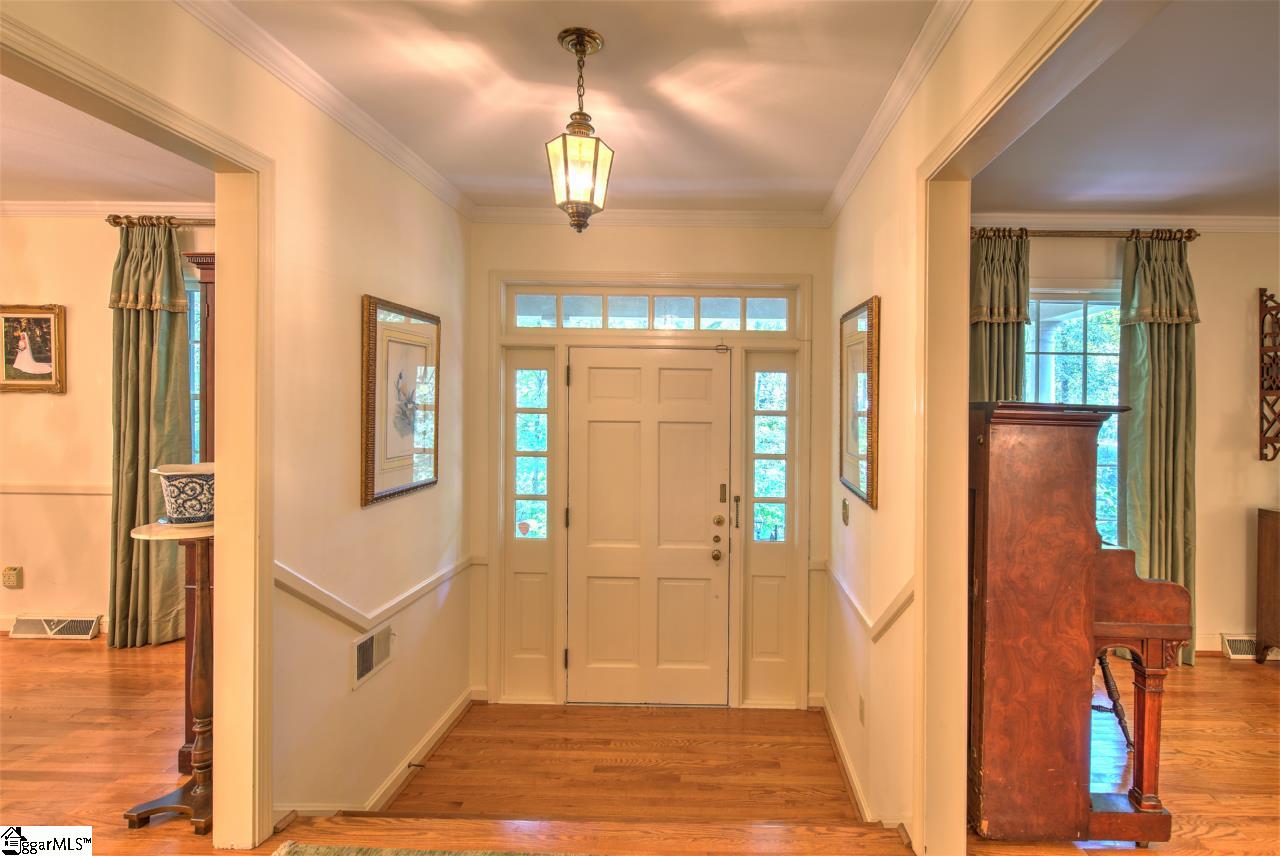 250 Laurel Road Greer, SC 29651 - Photo 5 of 36