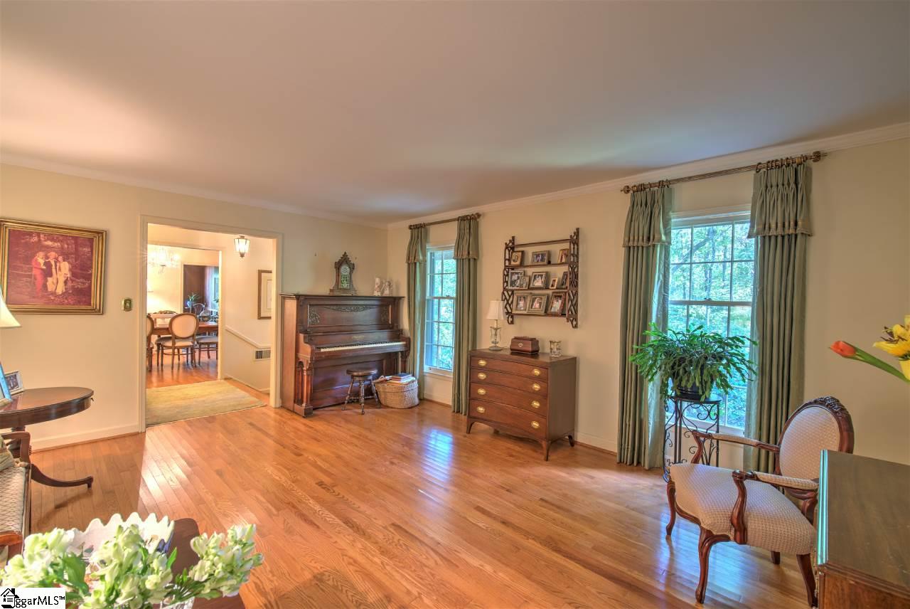 250 Laurel Road Greer, SC 29651 - Photo 8 of 36
