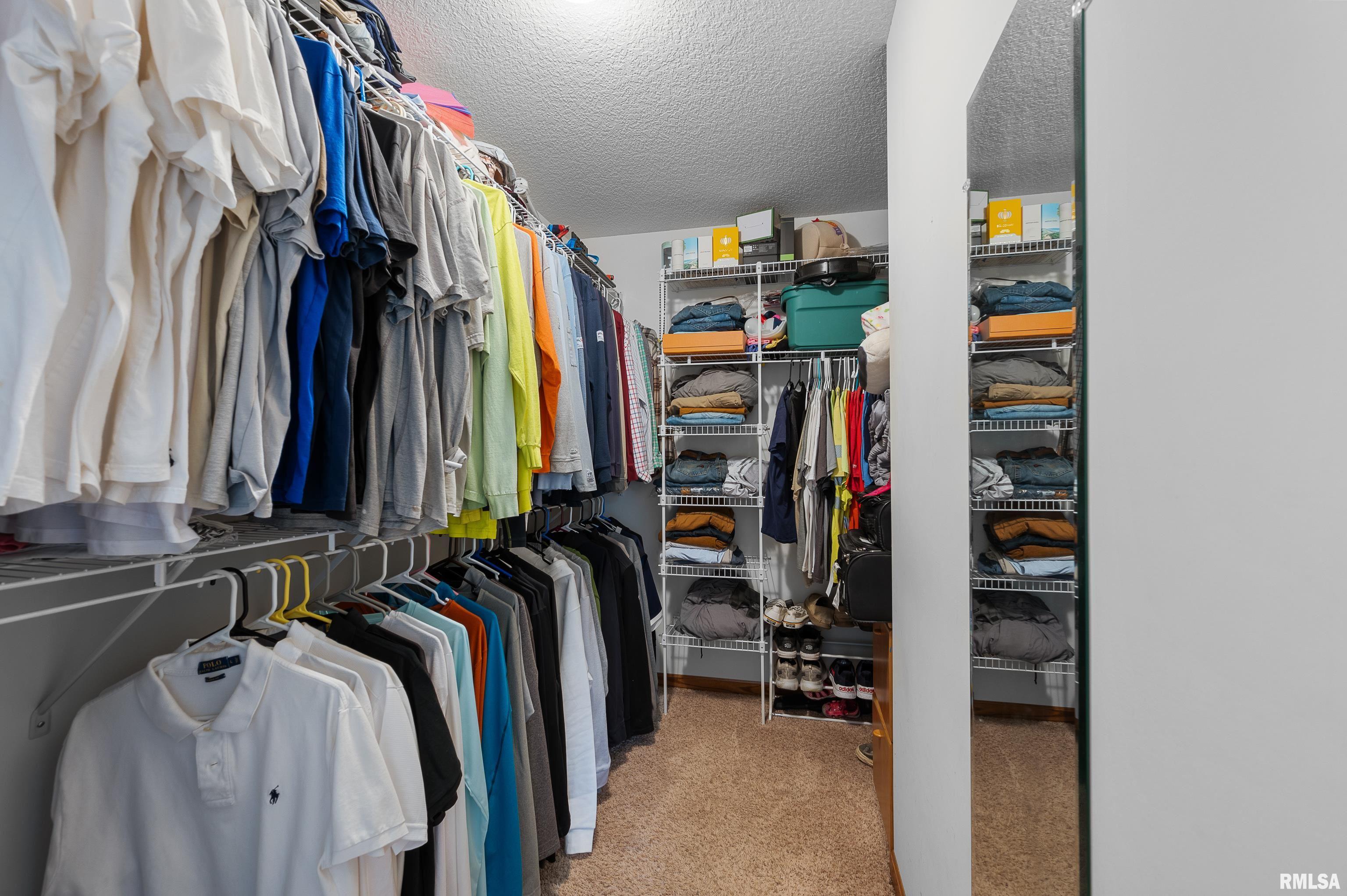 2008 Plum Tree Road Bettendorf, IA 52722 - Photo 19 of 47 Gallery Image 19
