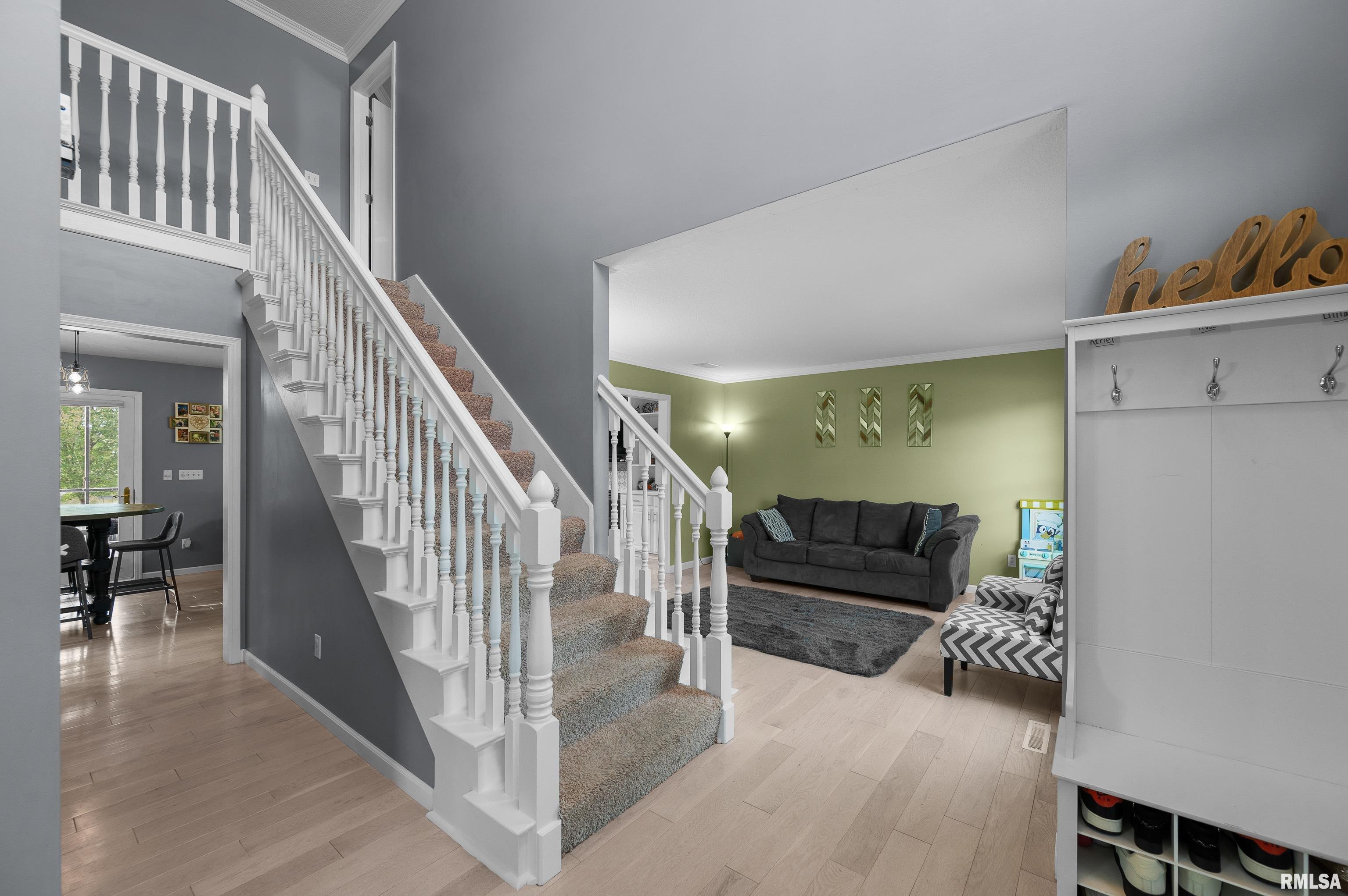 2008 Plum Tree Road Bettendorf, IA 52722 - Photo 3 of 47 Gallery Image 3