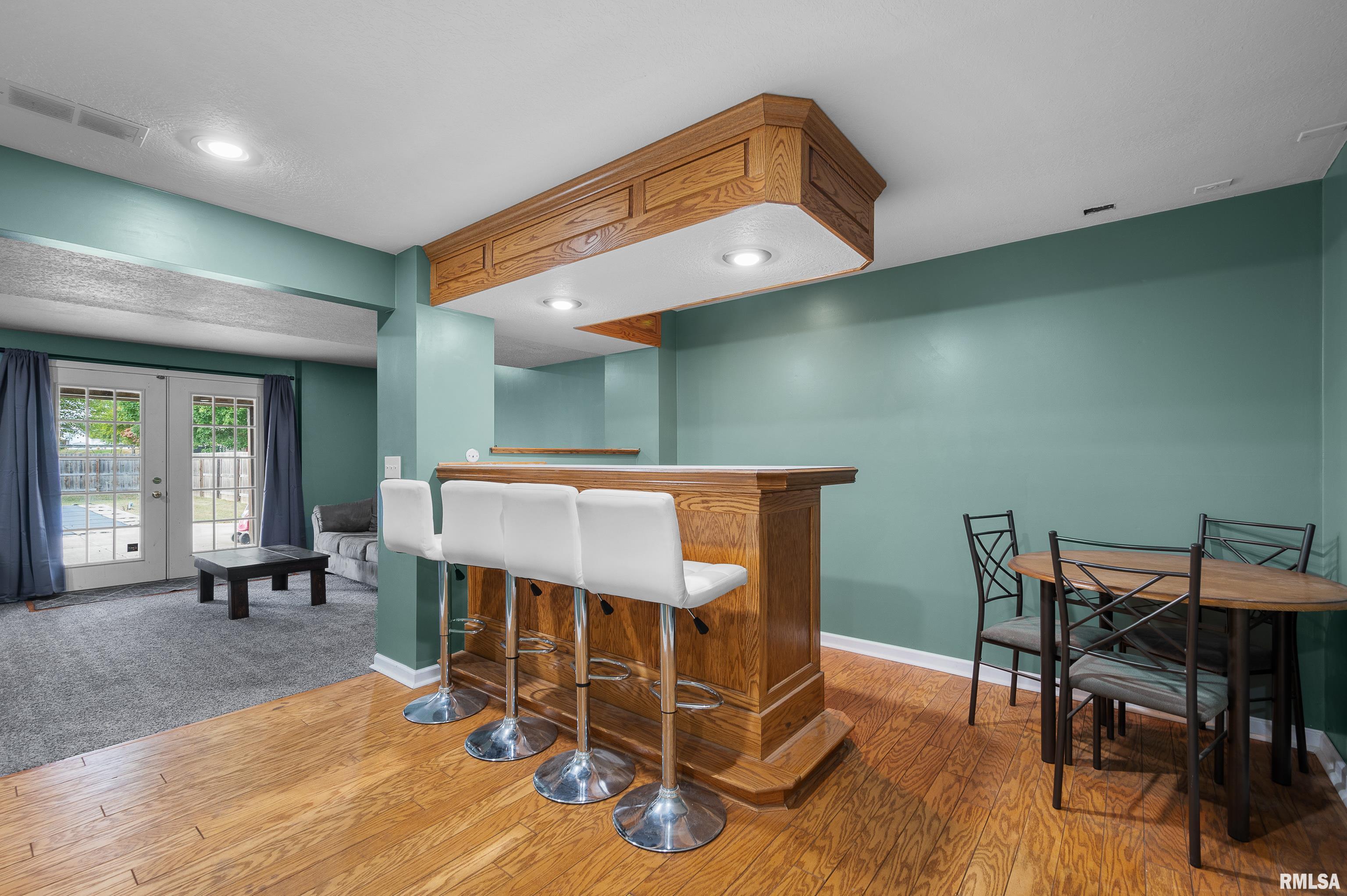 2008 Plum Tree Road Bettendorf, IA 52722 - Photo 31 of 47 Gallery Image 31