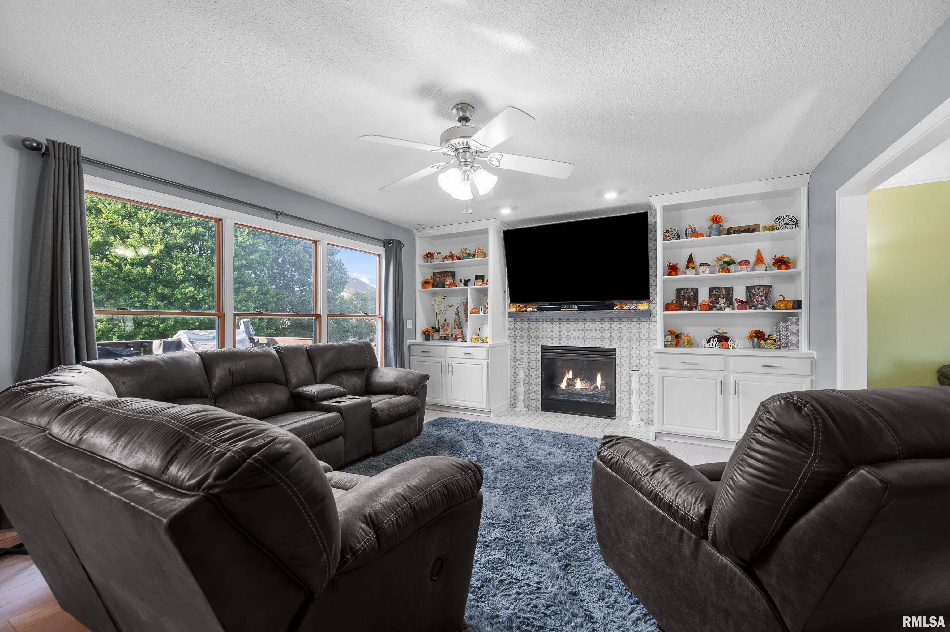 2008 Plum Tree Road Bettendorf, IA 52722 - Photo 7 of 47 Gallery Image 7